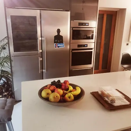 Double King Bed * روسكومون